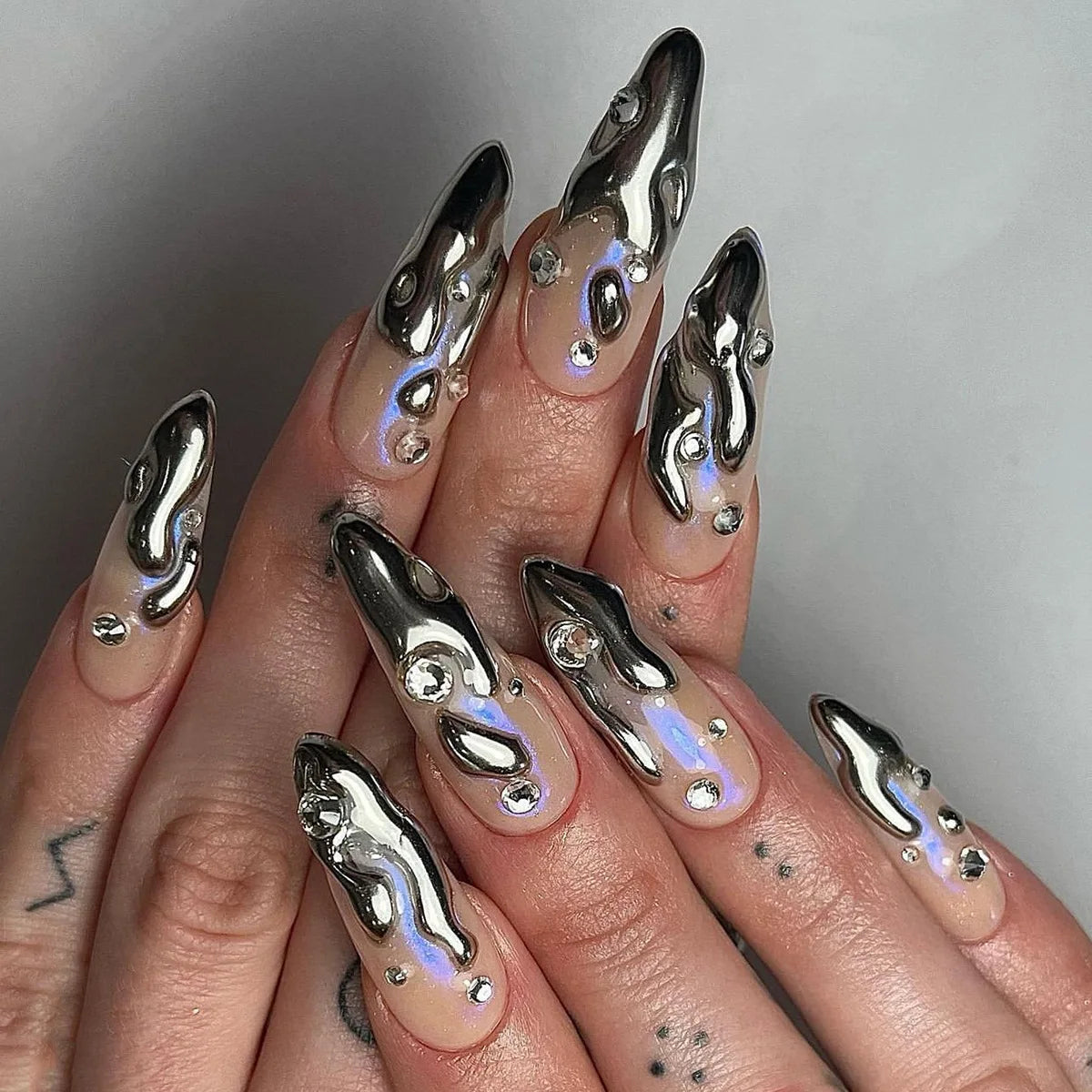 24Pcs Black Y2k Fake Nails with Diamond Halloween Long Almond False Nail Butterfly Design Wearable Oval Press on Nails Tips