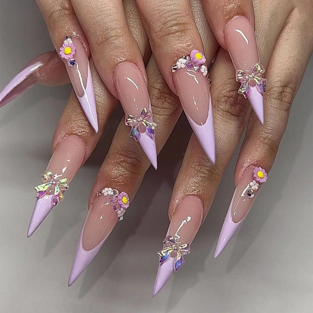 24Pcs Black Y2k Fake Nails with Diamond Halloween Long Almond False Nail Butterfly Design Wearable Oval Press on Nails Tips