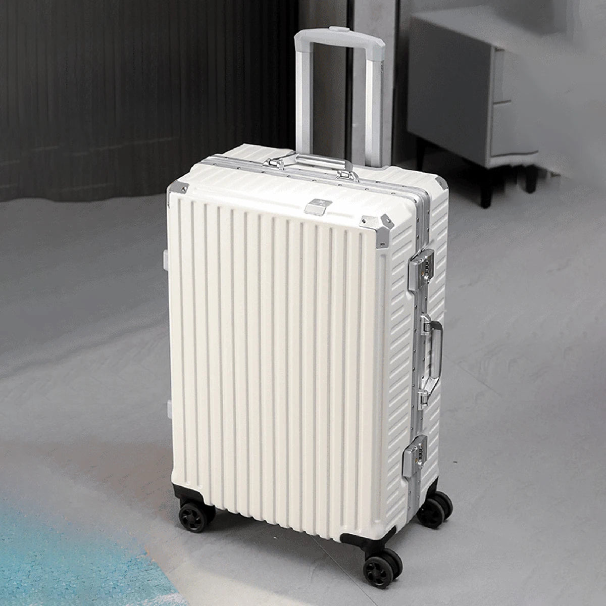 Aluminum Frame Hardside Luggage – Rolling Suitcase with USB Port & TSA Lock